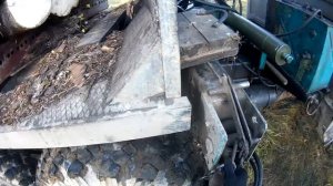 Урал 5557 лесовоз. Погрузка и разгрузка от первого лица.