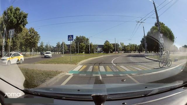 Брест, ул. Янки Купалы (полностью). Ранее она всем не нравилась. Теперь ее усовершенствовали. смотреть онлайн