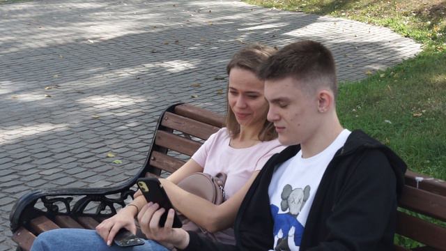 Реакция девушек на EVELONA смотреть онлайн
