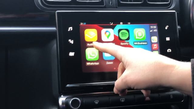 Using Mirror Screen (Apple CarPlay) on Citroen C3 or C4 models смотреть онлайн