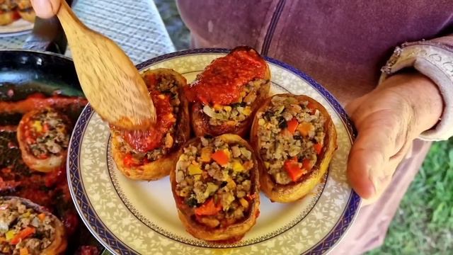 Новый Рецепт. Готовим на Природе. Фаршированный Картофель и Жареные Баклажаны. смотреть онлайн