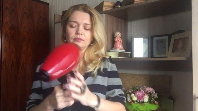 Трендовые вещи. Минимальный набор. Новый подход к расхламлению. 10 вещей оставляю. смотреть онлайн