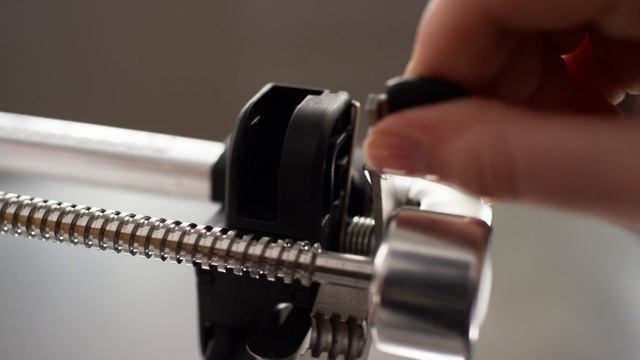 How to Peel Fruits and Vegetables Using Spiralizer- KitchenAid смотреть онлайн