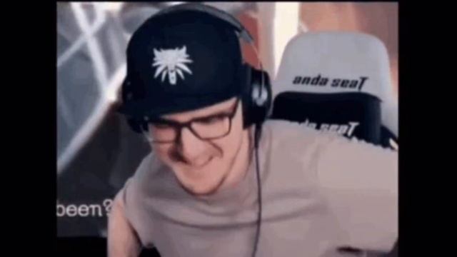 Я в Париже | Майни (ai meme) смотреть онлайн