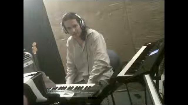 'Floating' - by Kobi Arad Band - from Grammy Runner CD 'Moments' смотреть онлайн