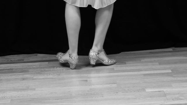 How to dance Happy Feet | Authentic Vintage Jazz Steps смотреть онлайн