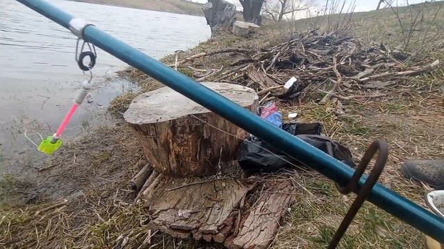 РЫБАЛКА на ЗАКИДУШКУ ДОНКА РЫБА есть ХОРОШИЙ КЛЁВ! смотреть онлайн