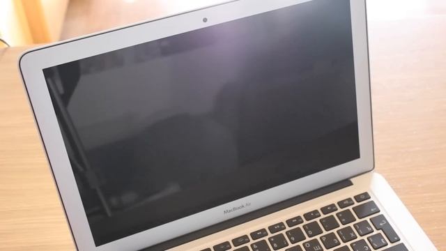 Распаковка и первое включение MacBook Air 13 смотреть онлайн