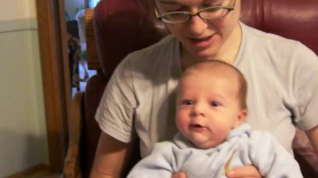 Milo hangs out with Aunt Laura смотреть онлайн