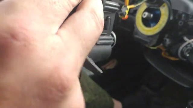 KIA cerato 3. Замена подрулевого шлейфа (улитки),как снять подушку безопасности смотреть онлайн