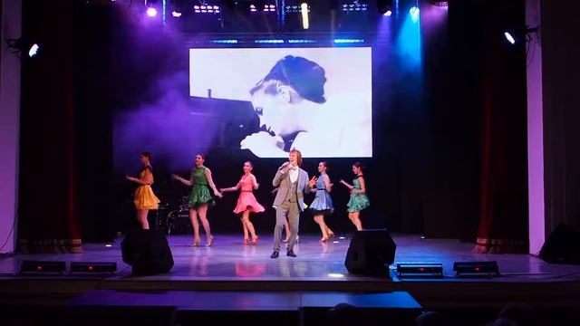 Виталий Зорин и студия бальных танцев "GalaDance" - Лада смотреть онлайн