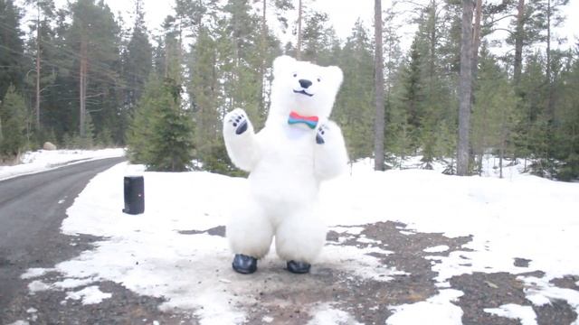 Весёлый танец от Карельского Мишки Конди смотреть онлайн