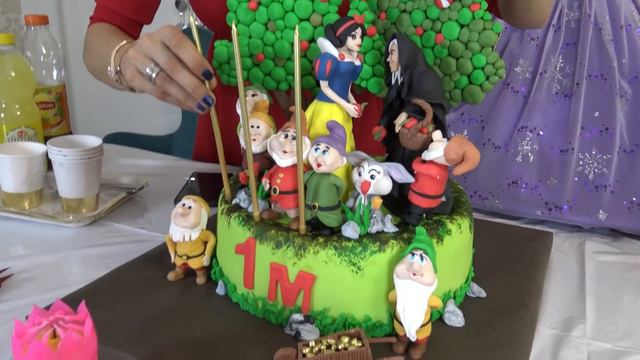 Lina'ya 1.000.000 Arkadaş Kutlaması Ve Sürpriz Gelinlikler!