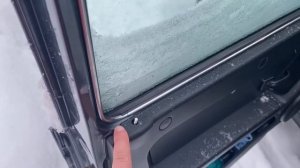 Замерзли замки в ниве.   Не проблема 50 руб в решение вопроса.