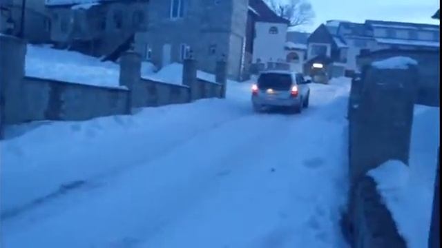 Копия видео "subaru forester vs toyota land cruiser 76" смотреть онлайн