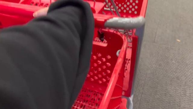 VLOG || target run & car chats смотреть онлайн