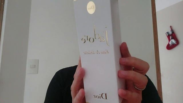 PERFUME J'ADORE EAU DE TOILETTE ( DIOR ) RESENHA