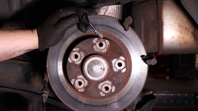 How To Replace A Rear Caliper Renault Megane/Clio/Fuence/Grand Scénic/Scénic смотреть онлайн
