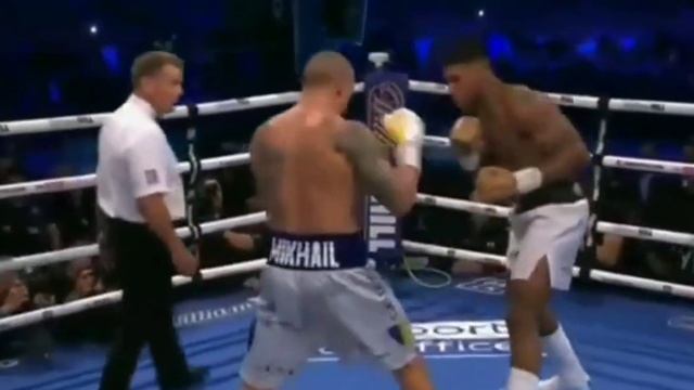 АЛЕКСАНДР УСИК ЭНТОНИ ДЖОШУА 12 РАУНД ,перезалив смотреть онлайн