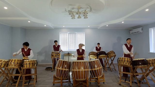 Студия "ЧОНДУН" - Нанта. Корейские барабаны смотреть онлайн