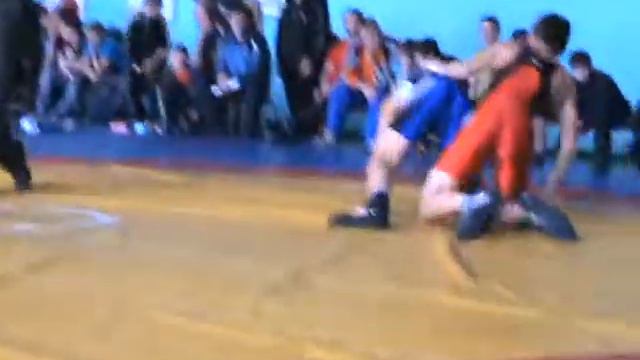 Чемпионат Украины по греко-римской борьбе 2013 г. юноши 98-99г.р.-43 смотреть онлайн