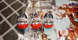 Обзоры. Распаковка. Kinder Surprise(Киндер Сюрприз). Коллекции: Космическая миссия и Леди Баг.  #1