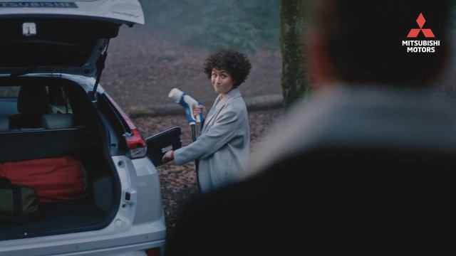 Mitsubishi Eclipse Cross PHEV - Vehicle to grid смотреть онлайн