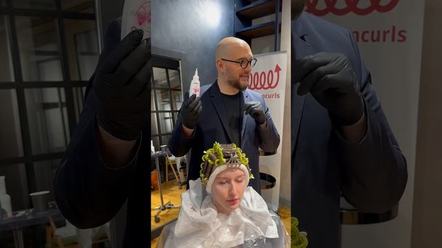 Одна из тем МК #revolutioncurls это полный обзор рынка продуктов для завивки волос.