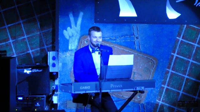 "Любовь, Надежда, Вера" из мюзикла "We will rock you", исполняет Денис Сорокотягин смотреть онлайн