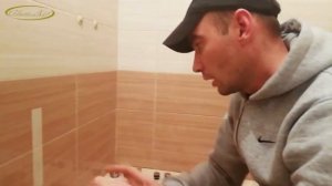 Как самостоятельно монтировать раздвижную душевую перегородку