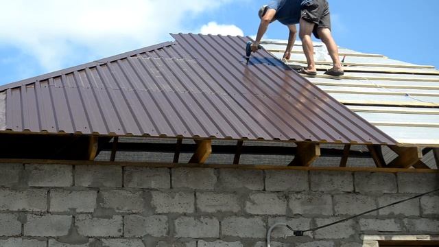 крыша из профиля МП20 цвет 8017 смотреть онлайн