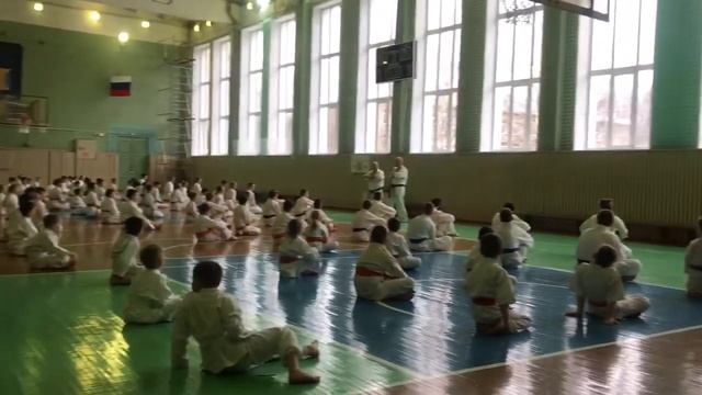 Тренировка спортсменов в спортзале ДЮСШ Котельничского района смотреть онлайн