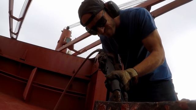 DAY IN THE LIFE OF A MERCHANT MARINER | ABLE-BODIED SEAMAN | WATCH STANDER | LIFE AT SEA смотреть онлайн