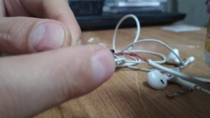 Разбираем наушники от iphone