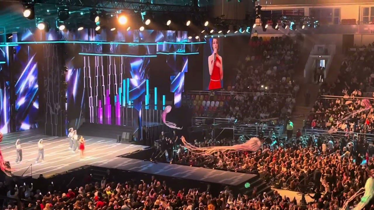 Karna.val / Частушка / Новая песня года / Валя Карнавал смотреть онлайн