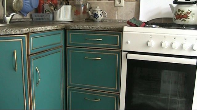 Собака ворует хлебушек со стола смотреть онлайн