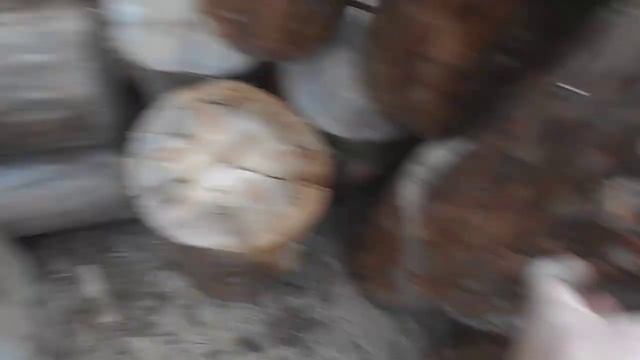 Чистка дров от коры смотреть онлайн