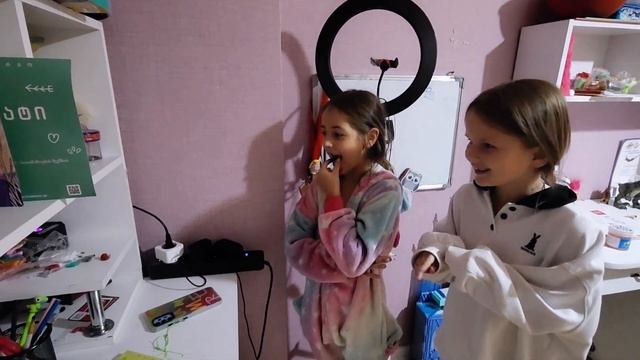 Детский не детский режим или странный выбор Алисы ... смотреть онлайн