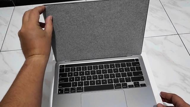 Unboxing Macbook Pro M1 2020 16/512 смотреть онлайн