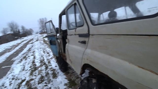 КАРАКАТ Почти готов. Заводим УАЗ с дизельным двигателем мерседес на буксире. Будни в провинции смотреть онлайн