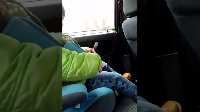Едем в поликлинику Тема плачет потому что мама ушла. смотреть онлайн