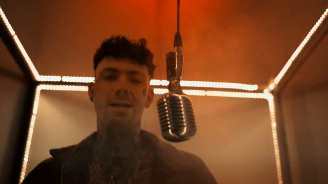 BRENNAN SAVAGE - MOOD SWITCH на русском | перевод | субтитры смотреть онлайн