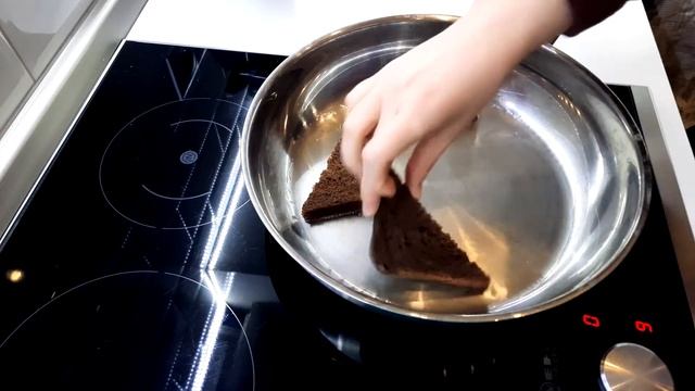 Чесночные Гренки с соусом Блю Чиз / Смотреть со звуком // Garlic Toasts with Blue Cheese / Sound on смотреть онлайн