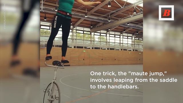 This Bike Acrobat is Stronger Than a Tour de France Rider смотреть онлайн