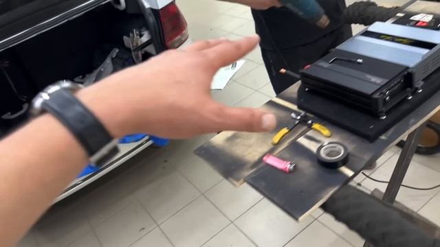 Система SQ взамен обычной аудиосистемы. Процессор DSP , поканальный фронт и сабвуфер в VW Polo смотреть онлайн