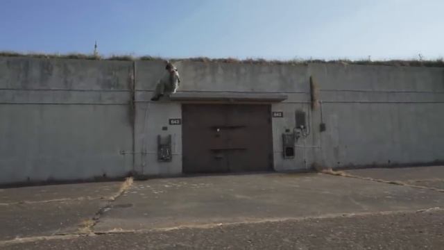 Royal Enfield Interceptor 650 custom: Watch the official short film смотреть онлайн