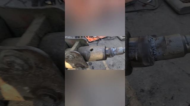 как демонтировать втулку ремонт гидромолота импульс 120 смотреть онлайн