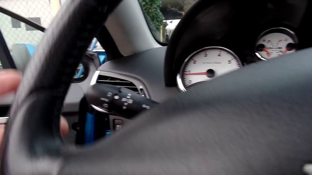 Peugeot 207 CC смотреть онлайн