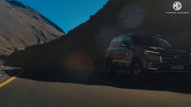 The Advanced Gloster | Luxurious Interiors смотреть онлайн