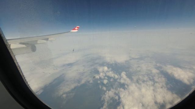 Full flight video, Tokyo (Narita) to Zurich, LX161, A340-300, SWISS, Part 1 [4K] смотреть онлайн